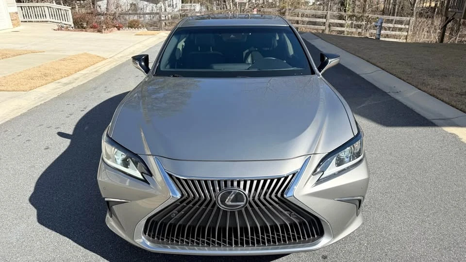 2021 Lexus ES 7th Gen - Image 3 of 19