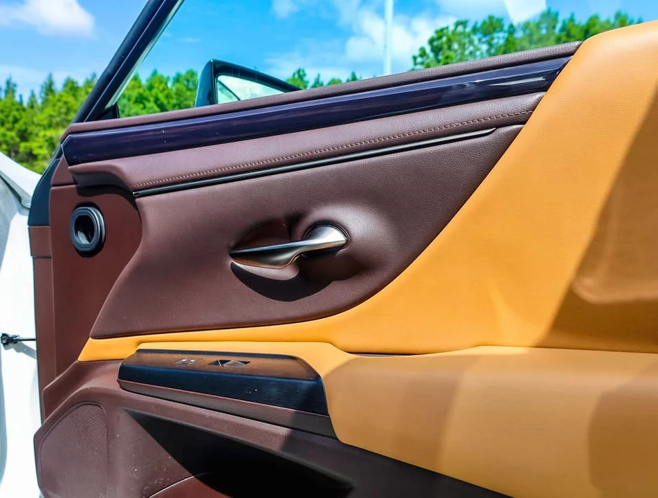 2021 Lexus ES 7th Gen - Image 6 of 10