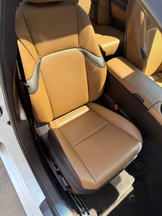 2021 Lexus ES 7th Gen - Image 11 of 20