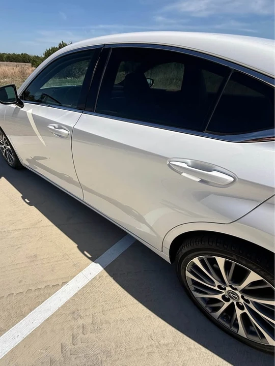2021 Lexus ES 7th Gen - Image 10 of 20