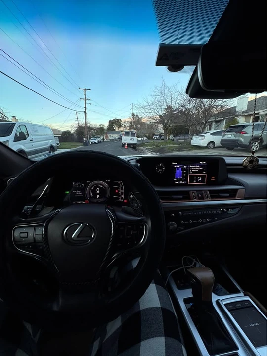 2021 Lexus ES 7th Gen - Image 16 of 20