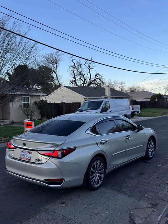 2021 Lexus ES 7th Gen - Image 5 of 20