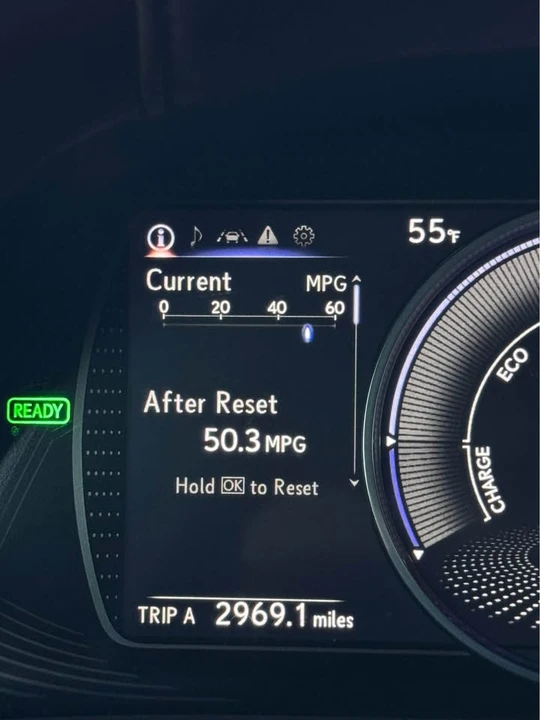 2021 Lexus ES 7th Gen - Image 17 of 20