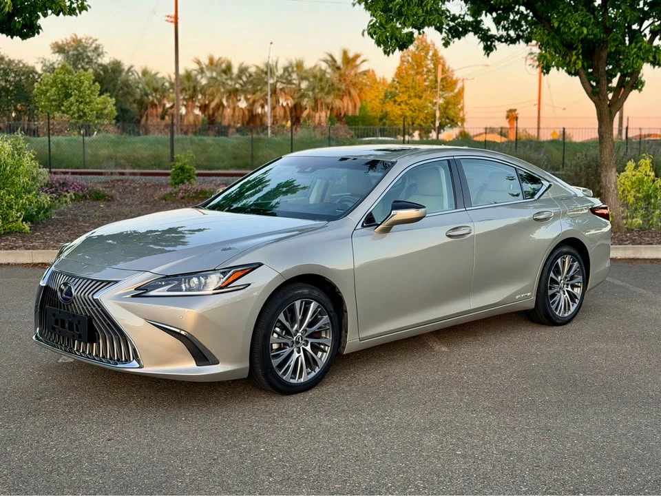 2021 Lexus ES 7th Gen - Image 6 of 19