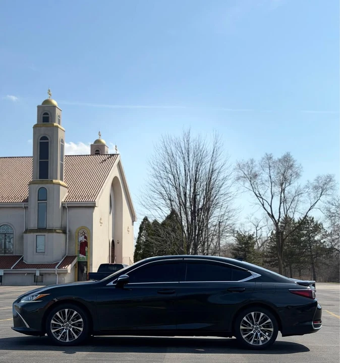 2021 Lexus ES 7th Gen - Image 6 of 14