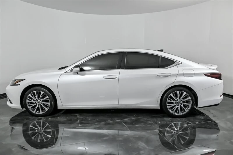 2021 Lexus ES 7th Gen - Image 7 of 21
