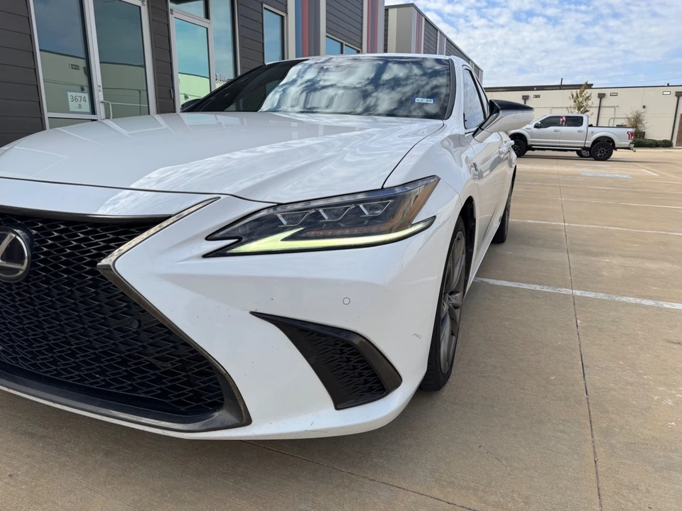 2021 Lexus ES 7th Gen - Image 12 of 21