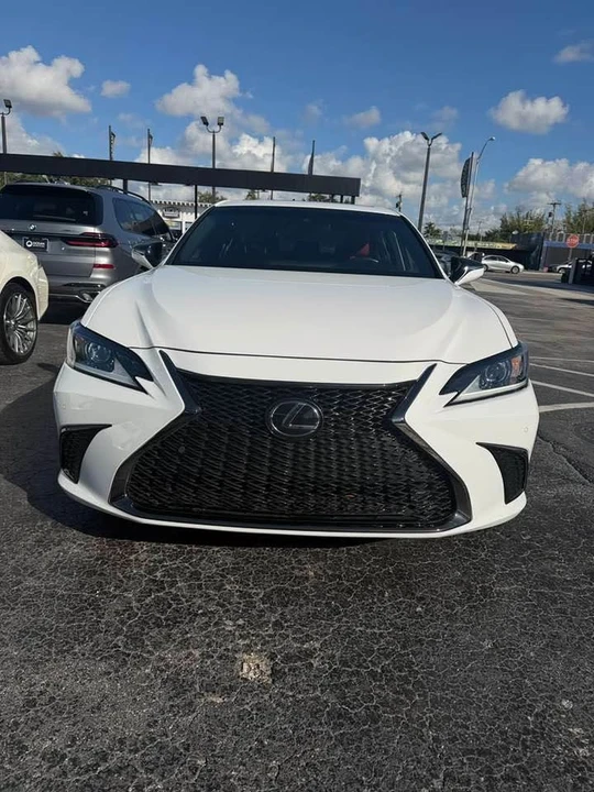 2021 Lexus ES 7th Gen - Image 3 of 12
