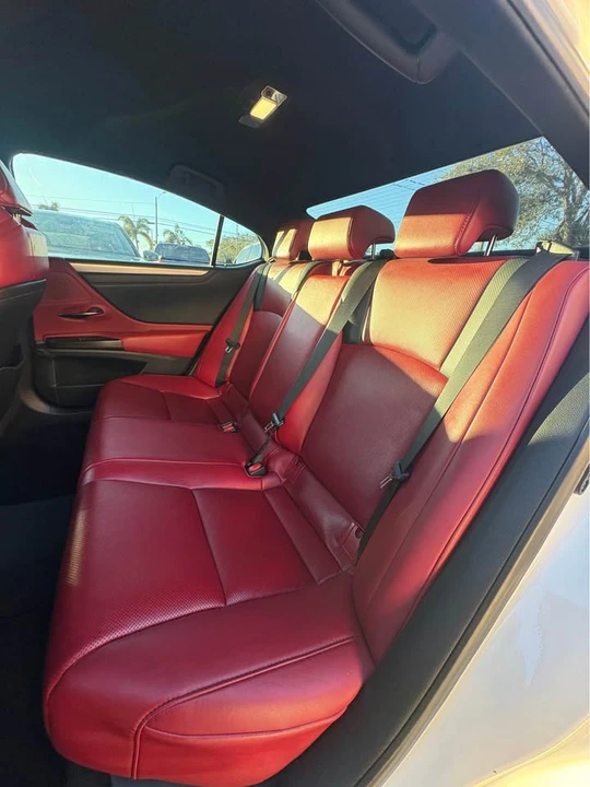2021 Lexus ES 7th Gen - Image 3 of 10