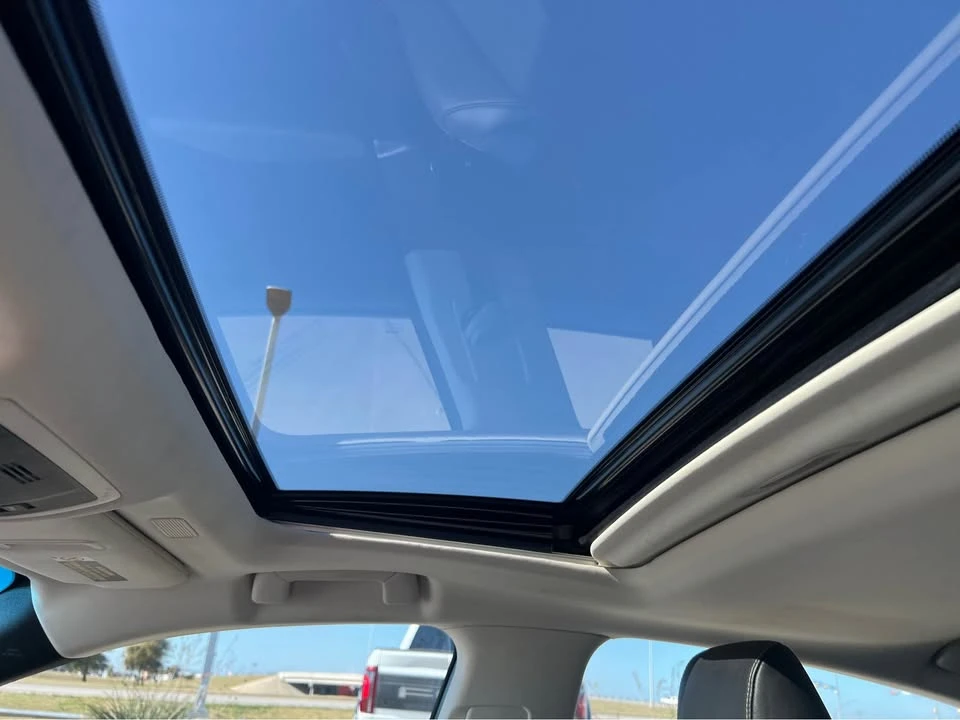2021 Lexus ES 7th Gen - Image 11 of 13