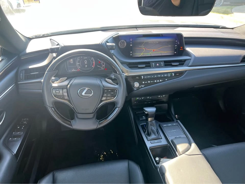 2021 Lexus ES 7th Gen - Image 7 of 13