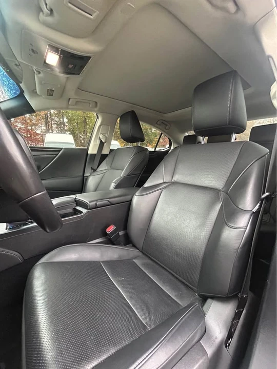 2021 Lexus ES 7th Gen - Image 5 of 8