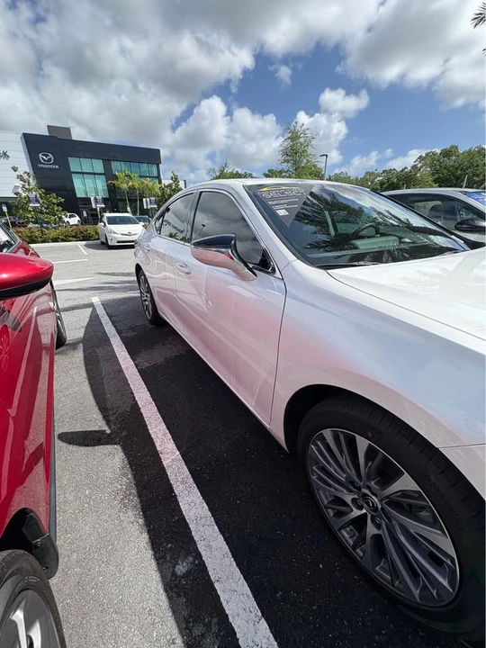 2021 Lexus ES 7th Gen - Image 3 of 7