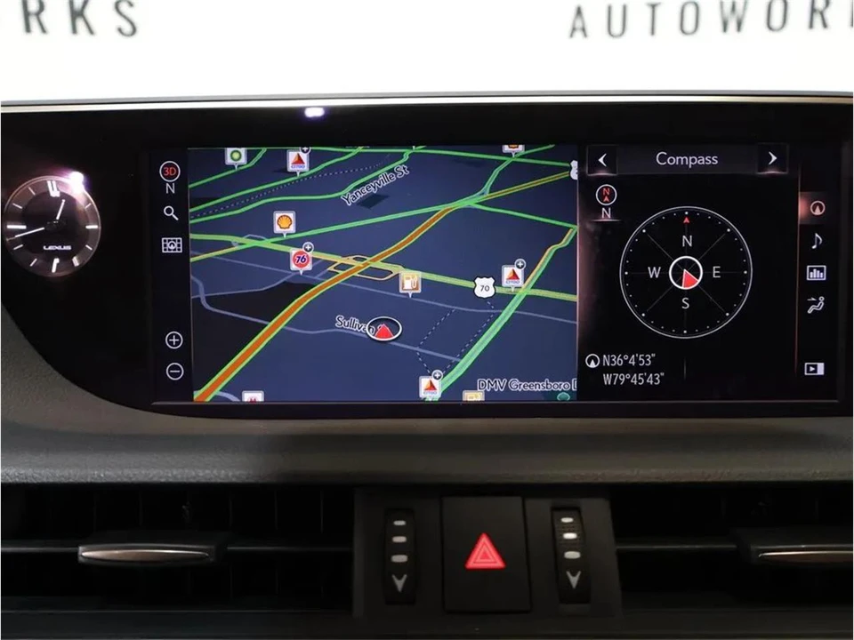 2021 Lexus ES 7th Gen - Image 19 of 31
