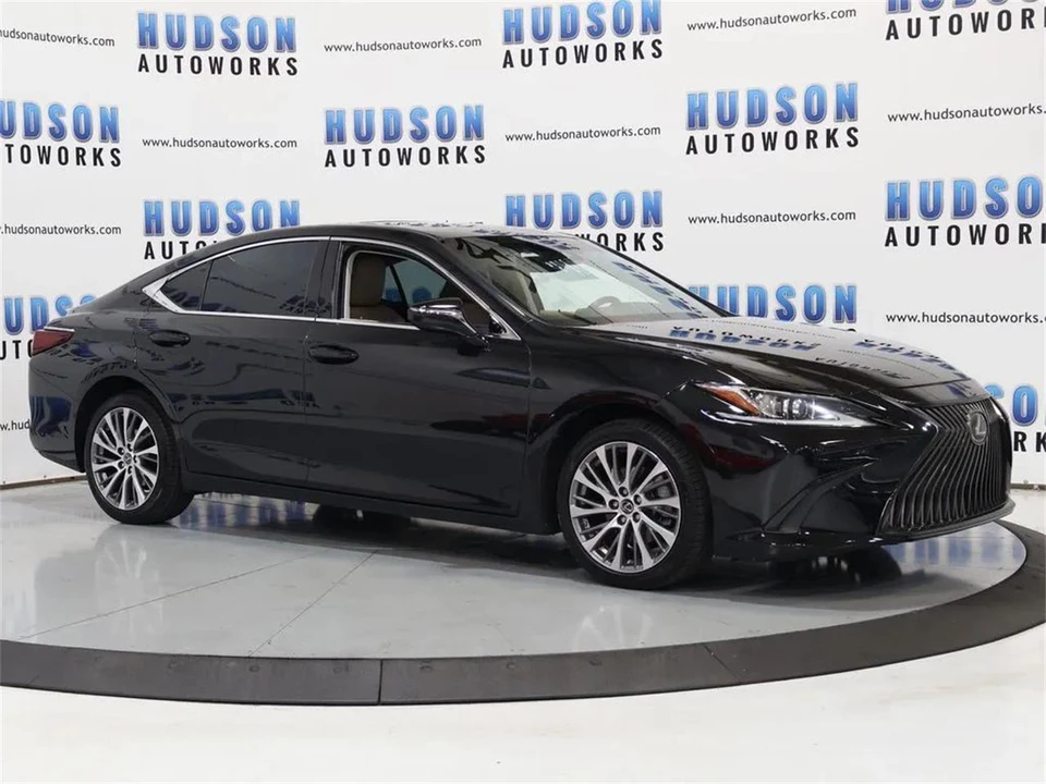 2021 Lexus ES 7th Gen - Image 8 of 31