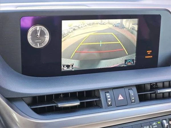 2021 Lexus ES 7th Gen - Image 14 of 21