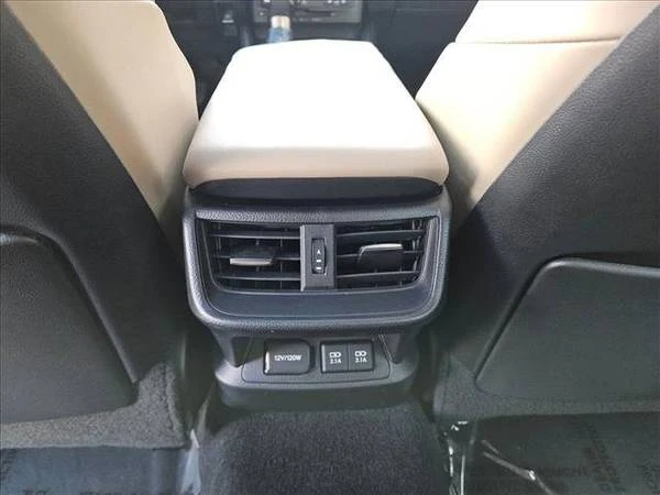 2021 Lexus ES 7th Gen - Image 17 of 21