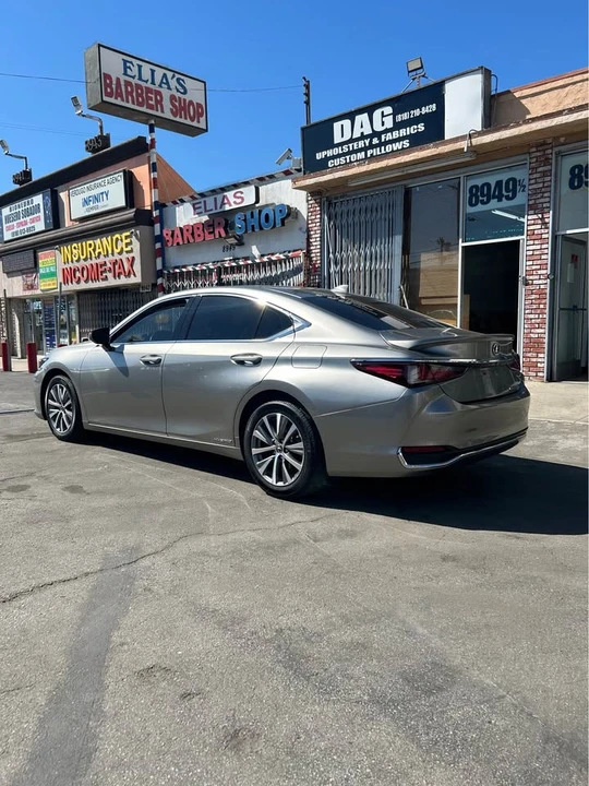 2021 Lexus ES 7th Gen - Image 5 of 8