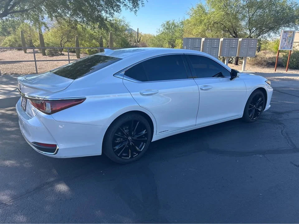 2021 Lexus ES 7th Gen - Image 5 of 11