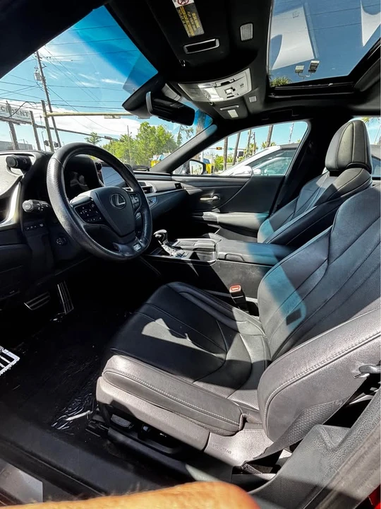 2021 Lexus ES 7th Gen - Image 10 of 14