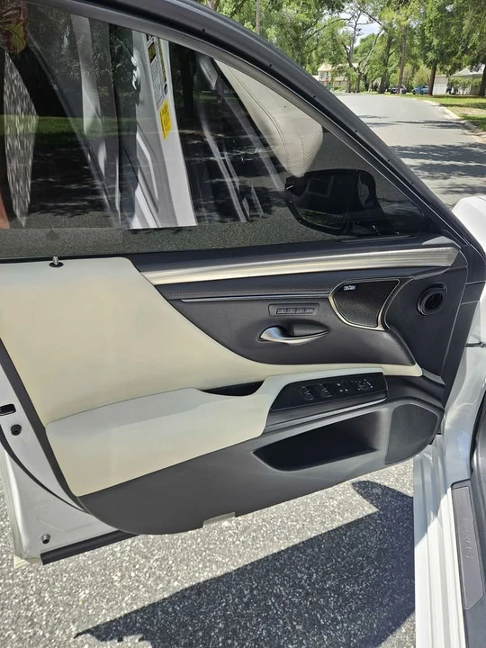 2021 Lexus ES 7th Gen - Image 7 of 13