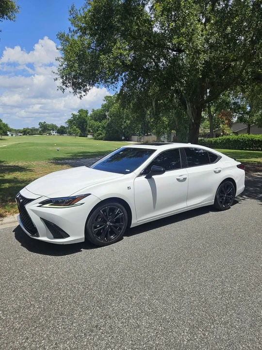 2021 Lexus ES 7th Gen - Image 2 of 13