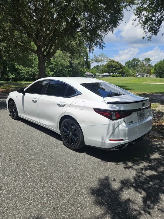 2021 Lexus ES 7th Gen - Image 3 of 13
