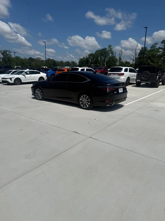 2021 Lexus ES 7th Gen - Image 5 of 16