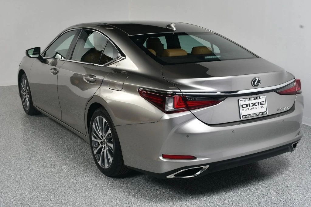 2021 Lexus ES 7th Gen - Image 3 of 12