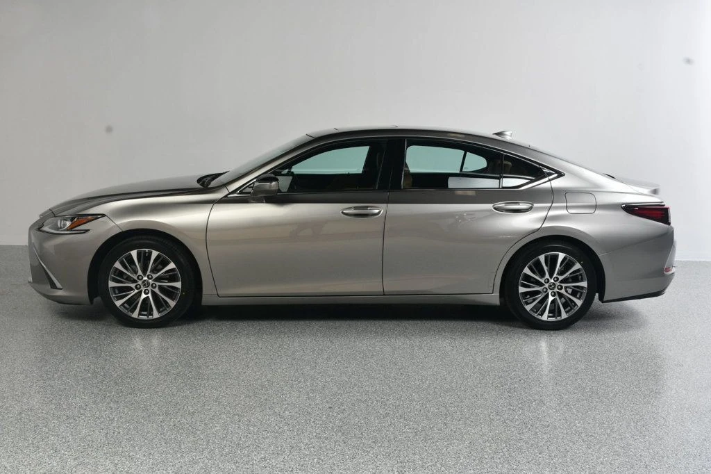 2021 Lexus ES 7th Gen - Image 4 of 12