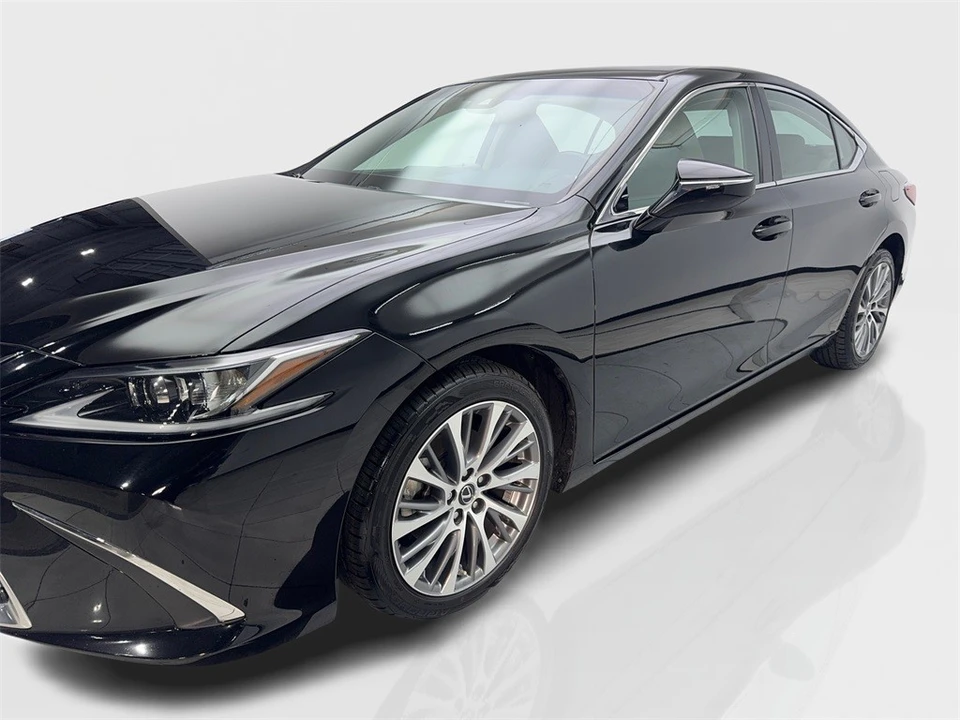 2021 Lexus ES 7th Gen - Image 11 of 12