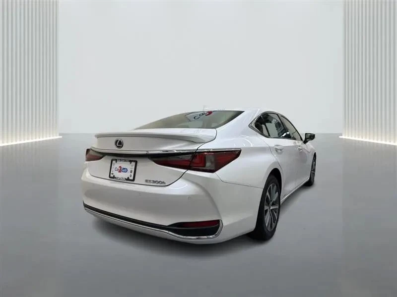 2021 Lexus ES 7th Gen - Image 5 of 12
