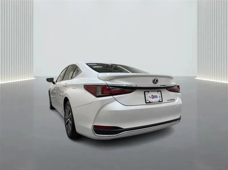 2021 Lexus ES 7th Gen - Image 3 of 12