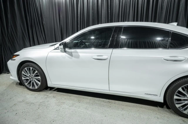 2021 Lexus ES 7th Gen - Image 5 of 12