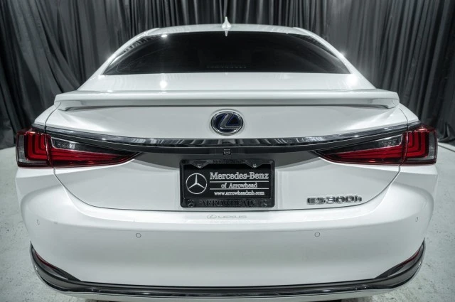 2021 Lexus ES 7th Gen - Image 6 of 12