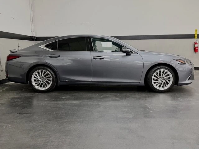 2021 Lexus ES 7th Gen - Image 5 of 31