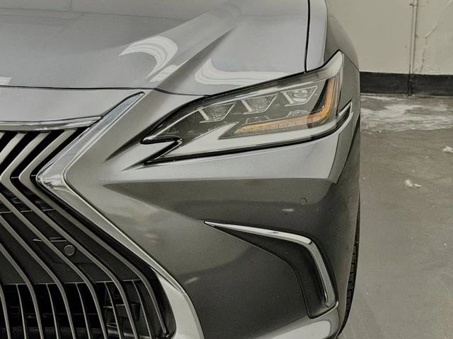 2021 Lexus ES 7th Gen - Image 8 of 31