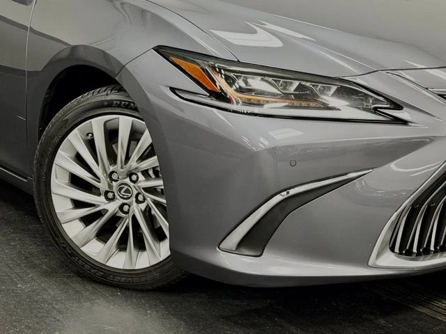 2021 Lexus ES 7th Gen - Image 4 of 31