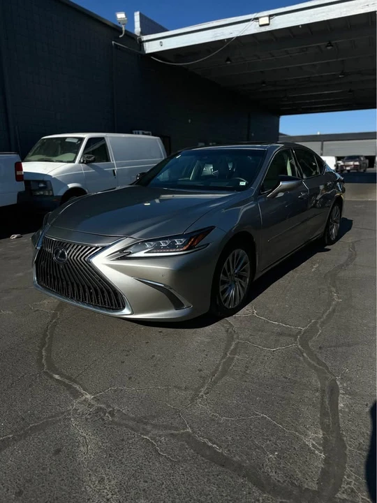 2021 Lexus ES 7th Gen - Image 8 of 8
