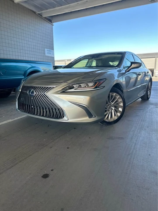 2021 Lexus ES 7th Gen - Image 4 of 8