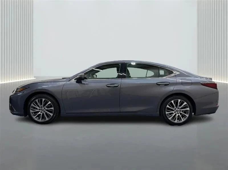 2021 Lexus ES 7th Gen - Image 2 of 12