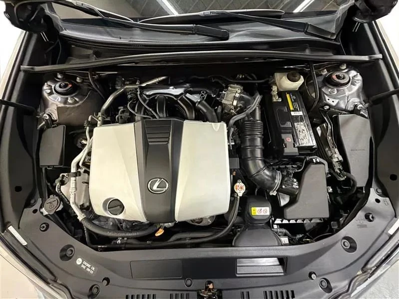 2021 Lexus ES 7th Gen - Image 11 of 12