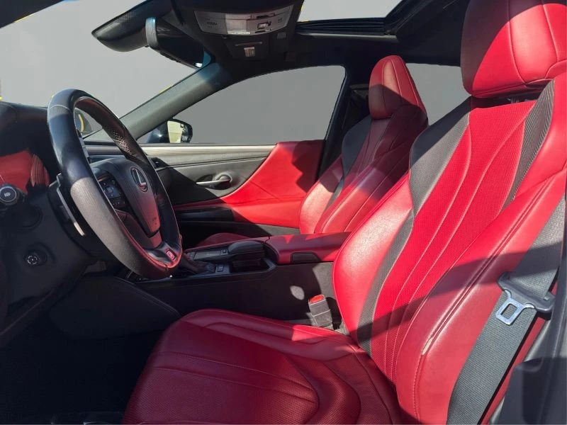 2021 Lexus ES 7th Gen - Image 9 of 12