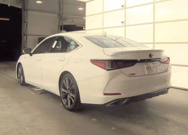 2021 Lexus ES 7th Gen - Image 3 of 11