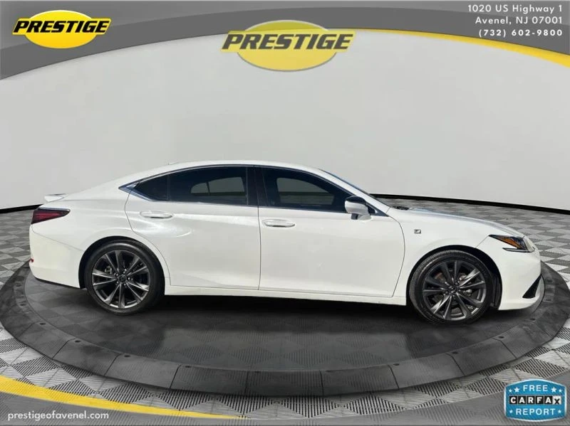 2021 Lexus ES 7th Gen - Image 4 of 12