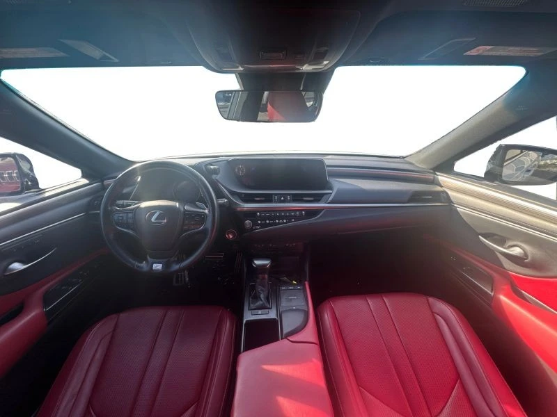 2021 Lexus ES 7th Gen - Image 11 of 12