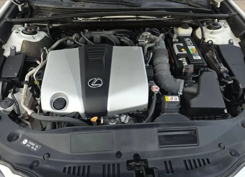 2021 Lexus ES 7th Gen - Image 11 of 11