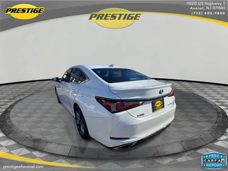 2021 Lexus ES 7th Gen - Image 7 of 12