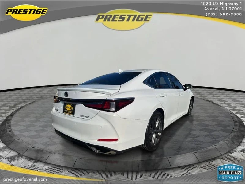 2021 Lexus ES 7th Gen - Image 5 of 12