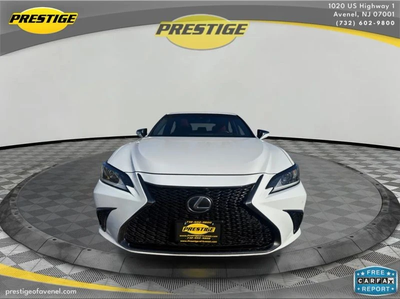2021 Lexus ES 7th Gen - Image 2 of 12
